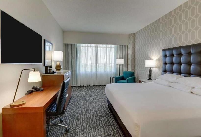 Drury Plaza Hotel Dallas Arlington