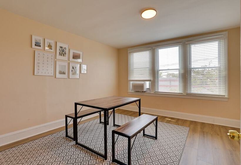 Hatboro Retreat: Steps From Shopping & Dining!