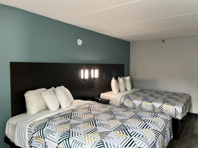 هتل Studio 6 Suites East Syracuse Airport