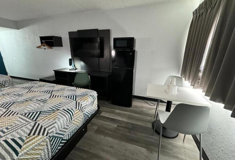 هتل Studio 6 Suites East Syracuse Airport