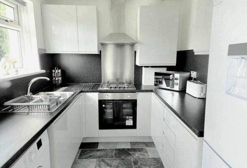 פנסיון Tranquil Home Away From Home