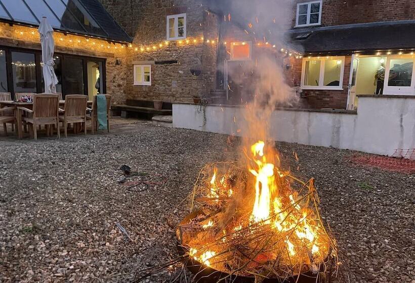 레지던스 Lovely 5 Bed House Near Ilminster And For Families