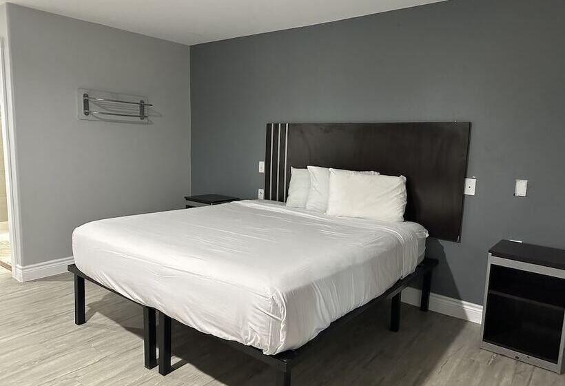 Village Inn Motel