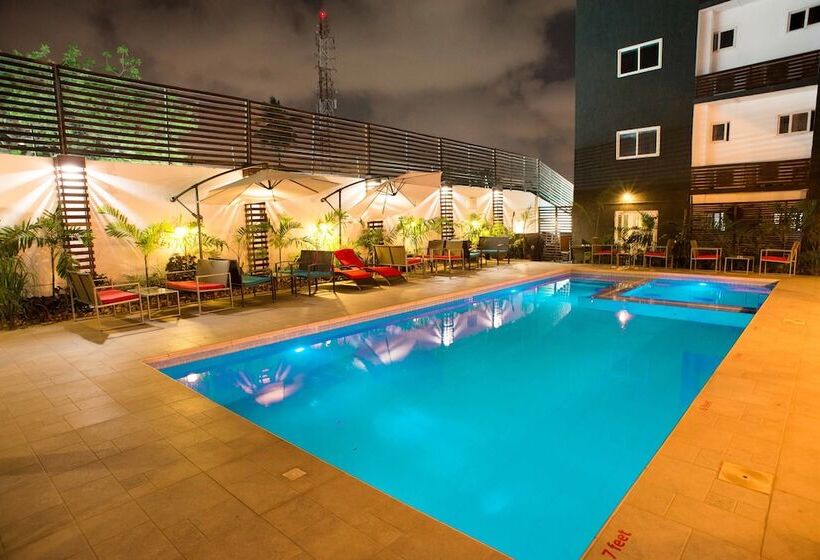 Earl Heights Suites