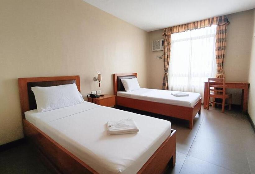 Fotos del hotel Fuente Oro Business Suites:  2