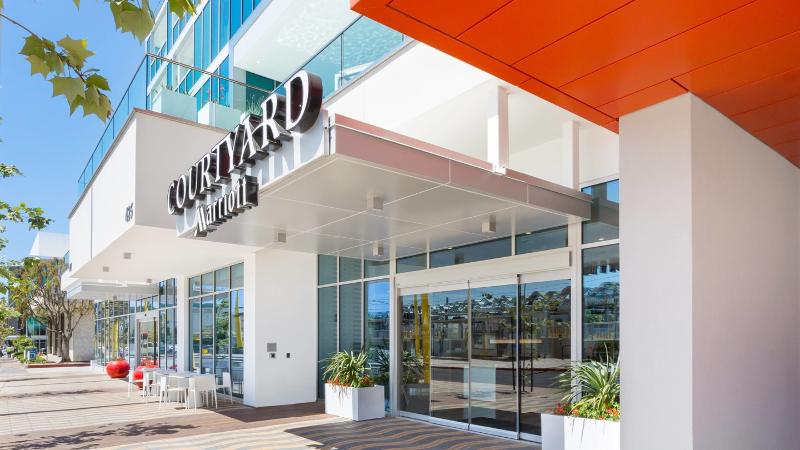 هتل Courtyard By Marriott Santa Monica