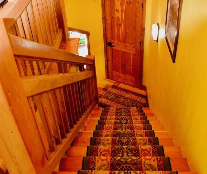 ホテル Glacier Guides Lodge