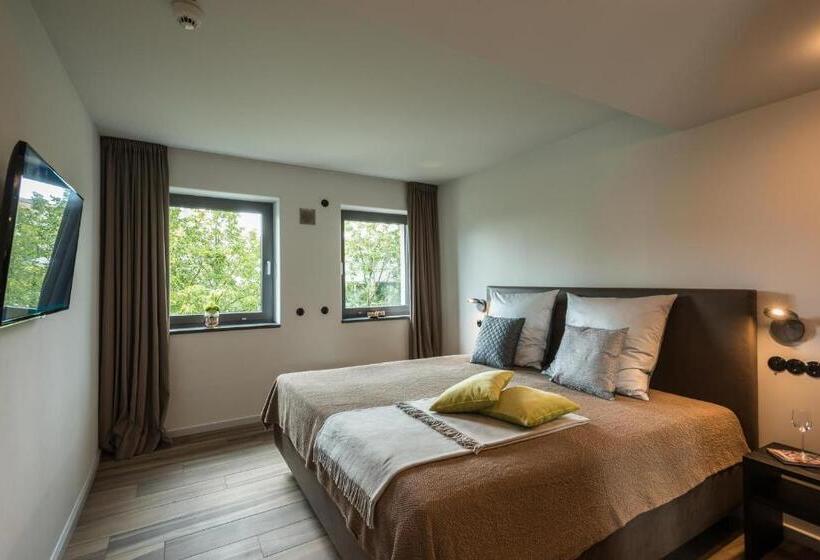 هتل Golden Ball, Exclusive Serviced Apartments Munich