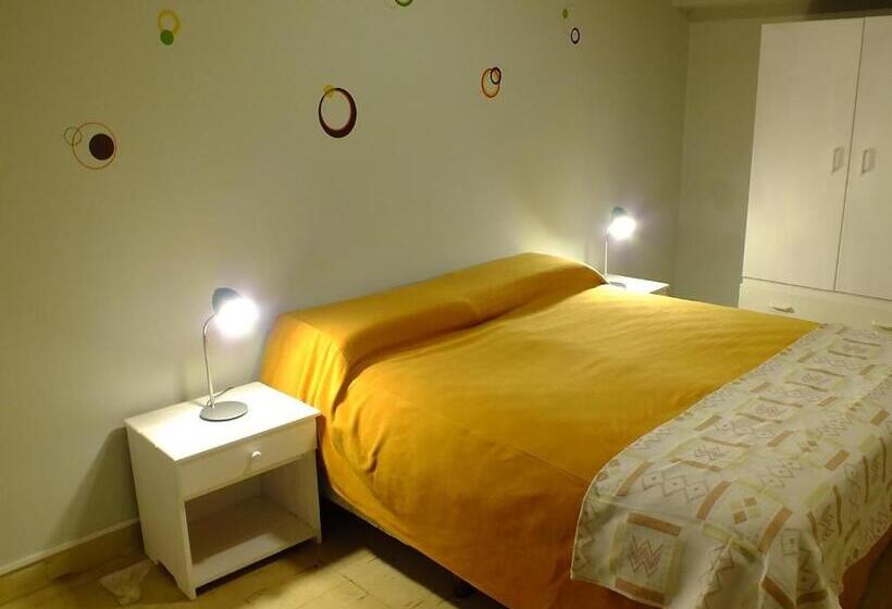 هتل Hostal Amalaya