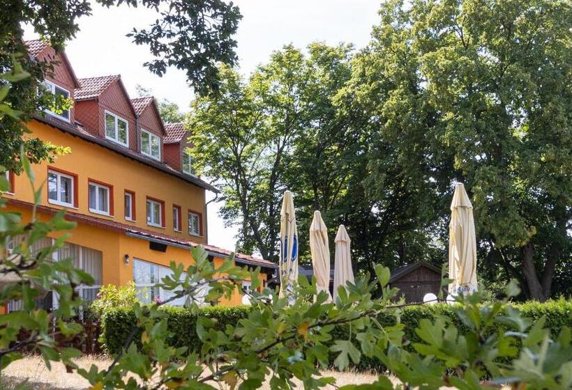 Отель Restaurant Weinberg