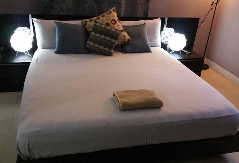 Modern London Decor Guest Apartments
