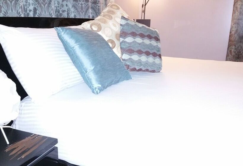 Modern London Decor Guest Apartments