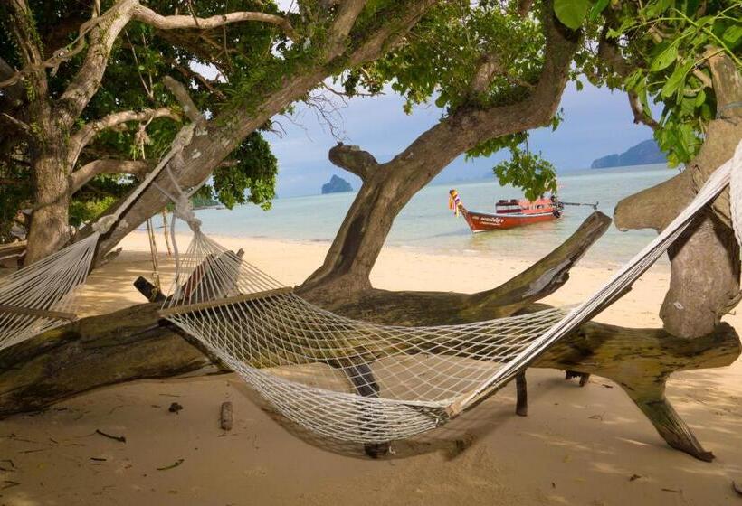 The Reef Resort