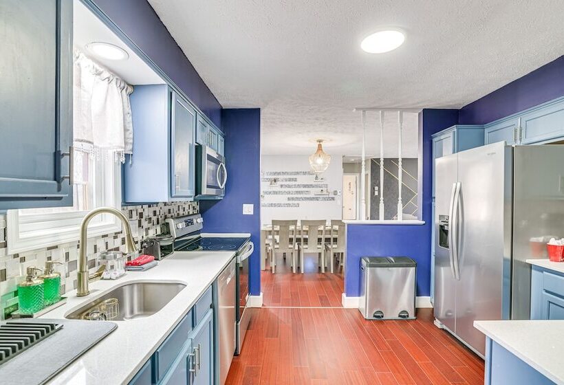 A Time To Remember  Tobyhanna Home W/ Hot Tub!
