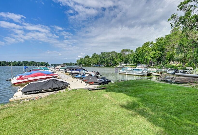 Cozy Lake Wissota Escape W/ Community Dock!