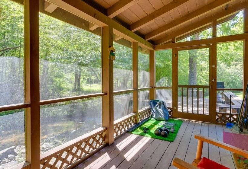 Cabin W/ Hot Tub + Fishing Pond In Del Rio!