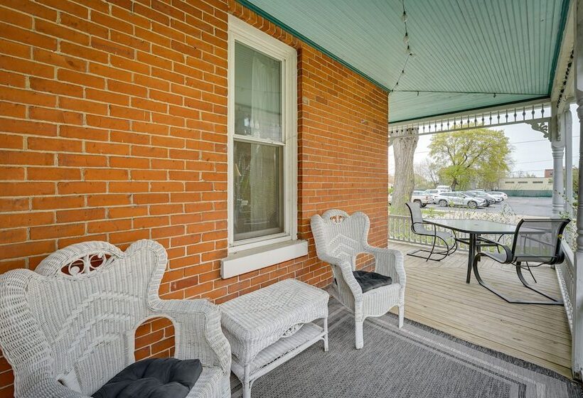 Dtwn Victorian Home   1 Mi To Lake Michigan Beach!
