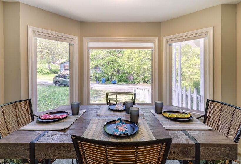 Gary Cottage W/ Outdoor Dining Areas Near Beach!