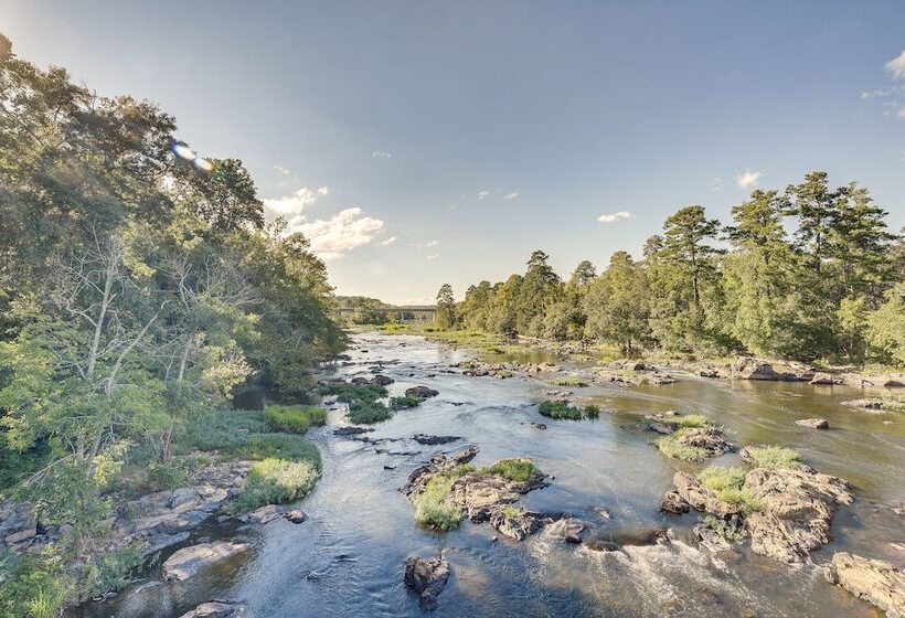 Historic & Charming Pittsboro Home W/ Fireplaces
