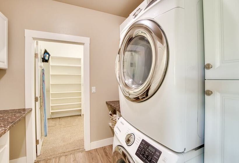 Kid Friendly Pasco Farmhouse W/ Playset, Game Room