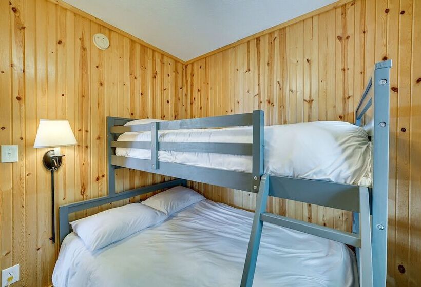 Lakefront Grant Cottage W/ Grill & Fire Pit!