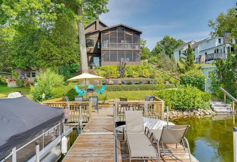 Lakefront Queensbury Home: Kayaks + Boat Dock