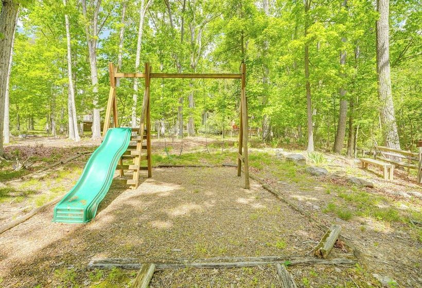 Mcgaheysville Home W/ Screened Porch & Gas Grill!