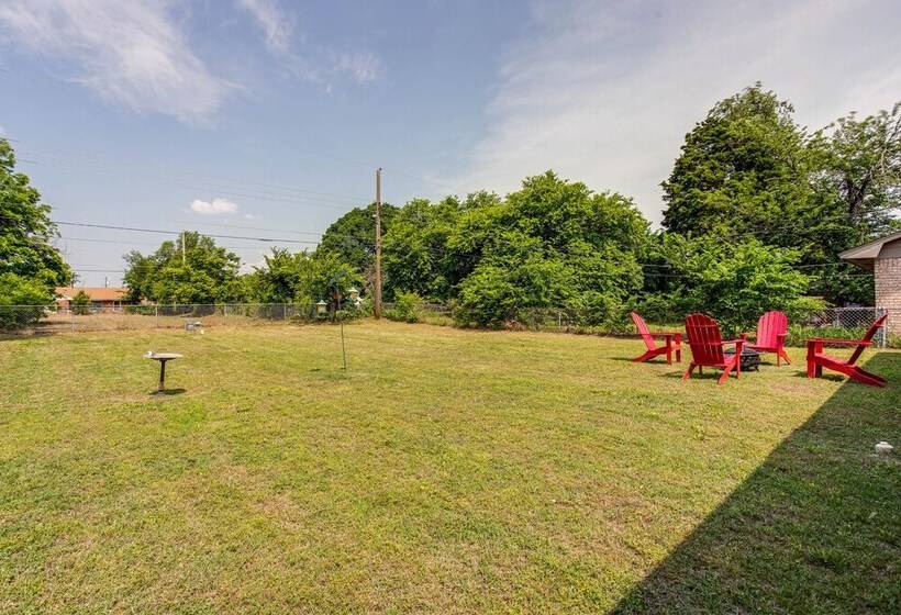 Pet Friendly Midwest City Home, 10 Mi To Dtwn Okc!