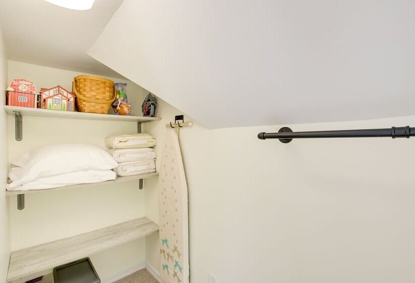 Pet Friendly Montello Home W/ Fire Pit!