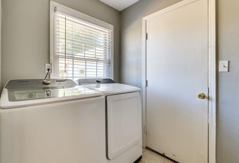 Prime Pensacola Home   Blocks To Boat Ramp!