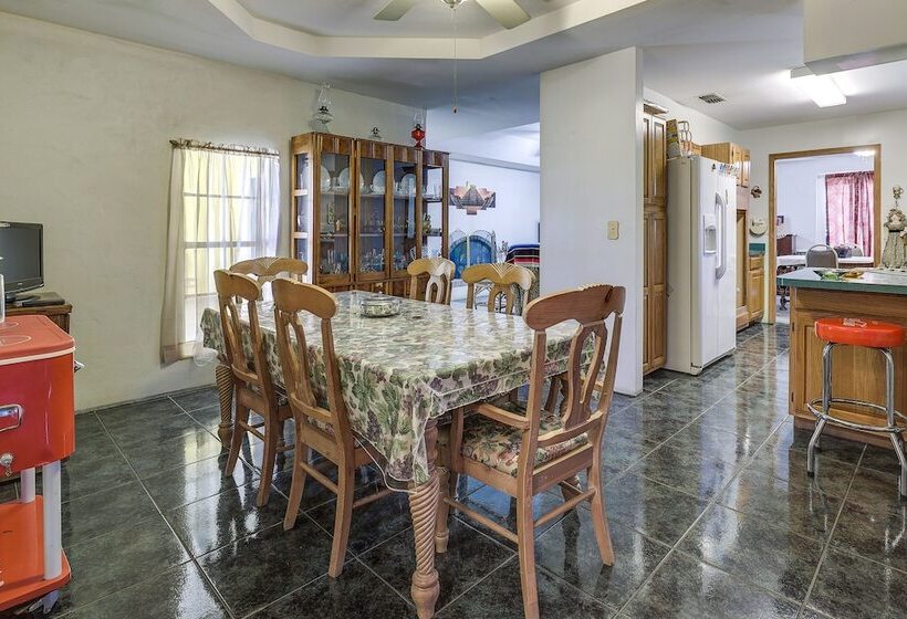 Remote Pet Friendly Harlingen House!