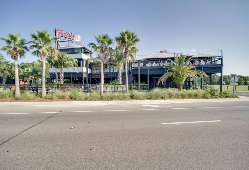 Sunny Gulfport Vacation Rental: Walk To Beaches!