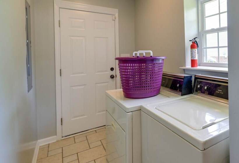 Swansboro Vacation Rental, 4 Mi To Hammocks Beach!