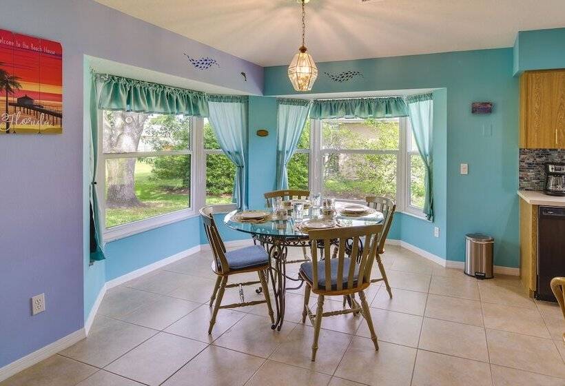 Pet Friendly Sebastian Home: W/ Porch + Lake View!