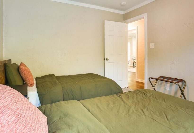 Casino Cottage  Getaway: 4 Mi To Choctaw Casino!