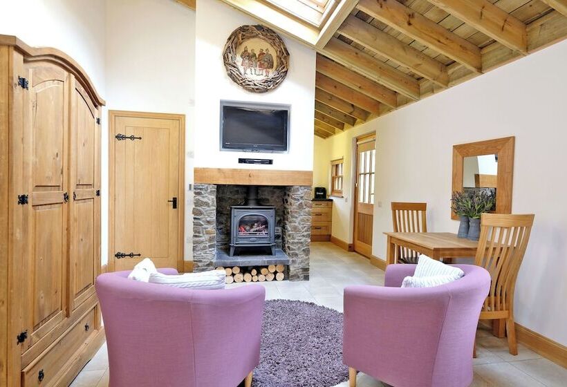 تختخواب و صبحانه Castleview Apartments