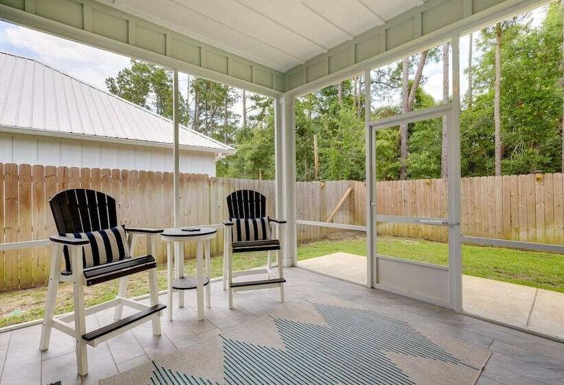 Bright Foley Home W/ Patio   7 Mi To Wharf & Beach