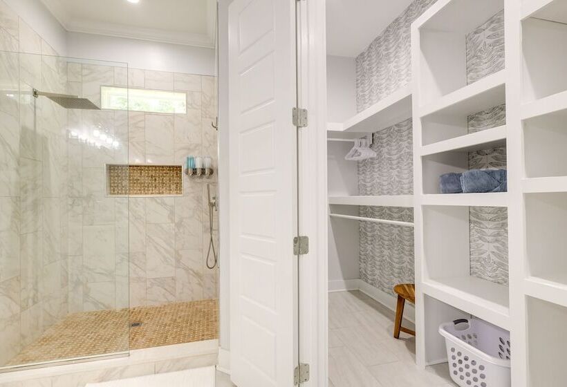 Bright Foley Home W/ Patio   7 Mi To Wharf & Beach