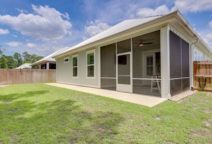 Bright Foley Home W/ Patio   7 Mi To Wharf & Beach