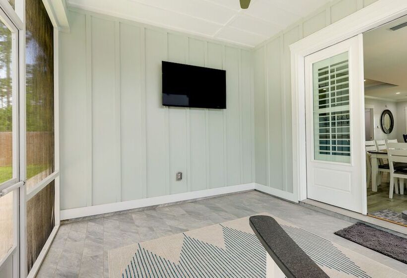 Bright Foley Home W/ Patio   7 Mi To Wharf & Beach