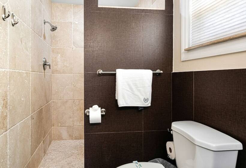 Cape Coral Vacation Rental: Heated Pool & Lanai!