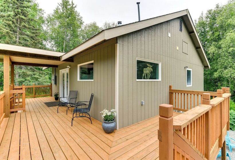 Chugiak Moose Cottage  Near Chugach State Park!