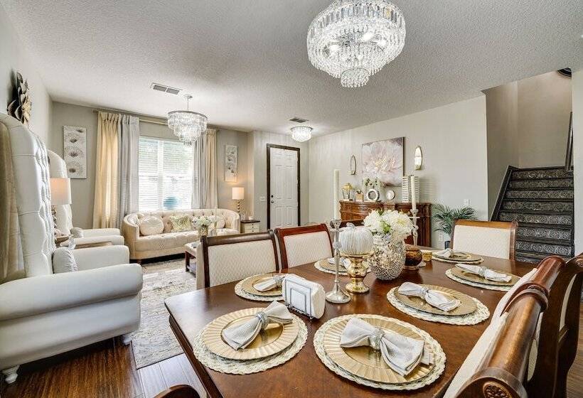 Davenport Family Home W/ Private Lanai & Game Room