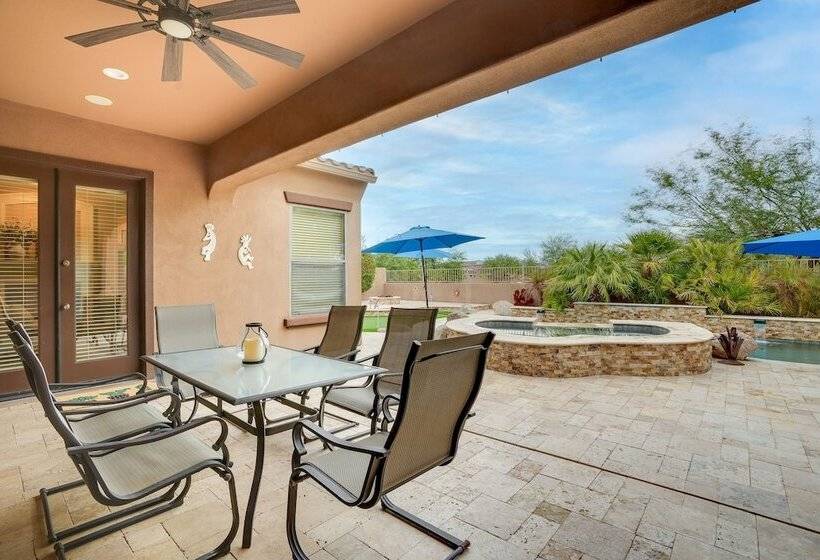 Goodyear Oasis W/ Private Pool & Hot Tub!