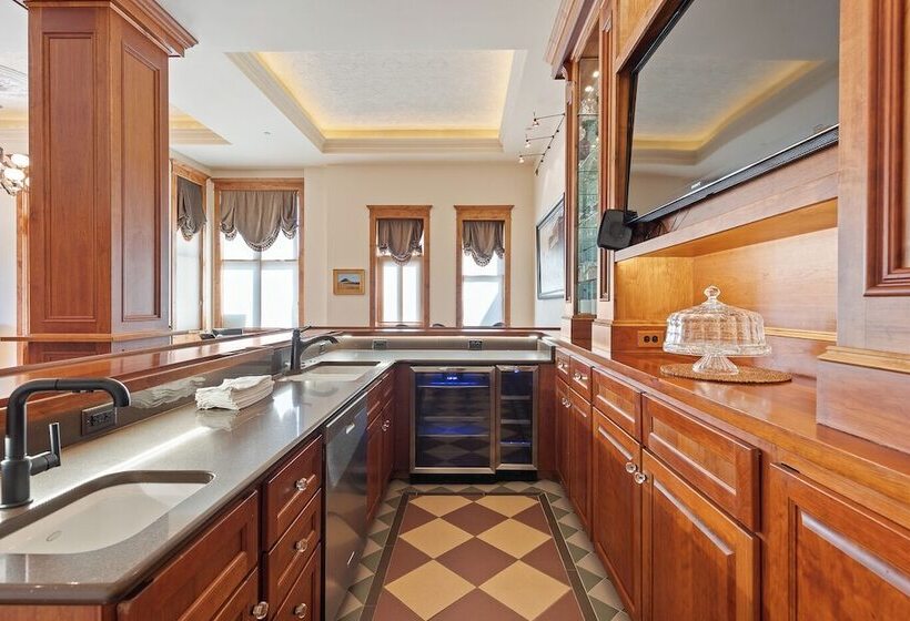 مسافرخانه The Kleemann House