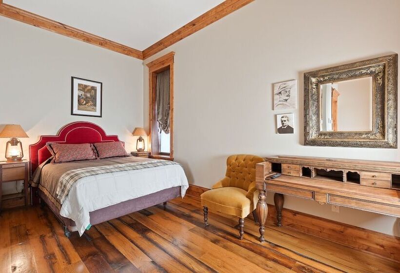 مسافرخانه The Kleemann House