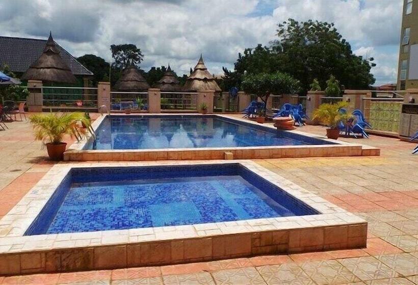 هتل Chilla Luxury Suites Kano