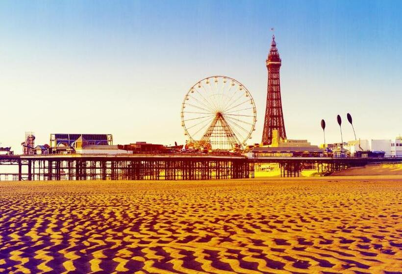 هتل Holiday Inn Blackpool, An Ihg