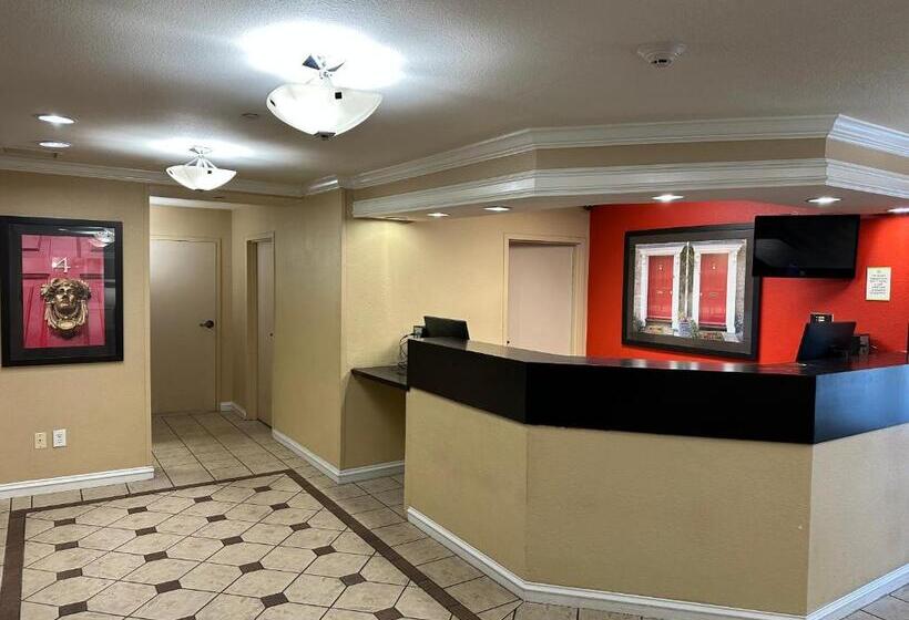 فندق Hometowne Studios By Red Roof Southfield