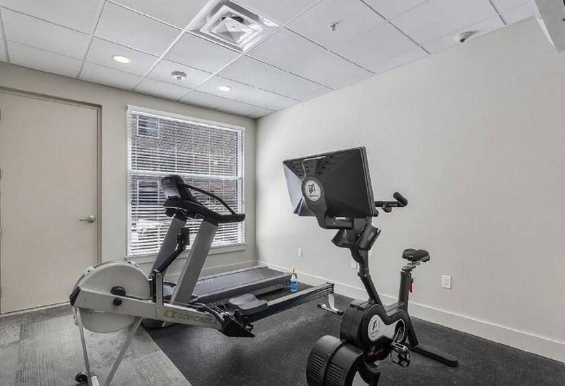 Отель Mardi Gras Suites Nola S 4br Elegance